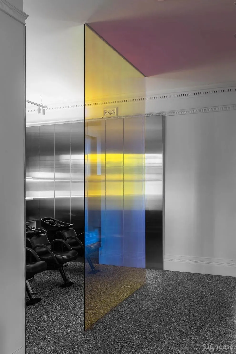 古典优雅和当代极简主义的美发沙龙,墨尔本