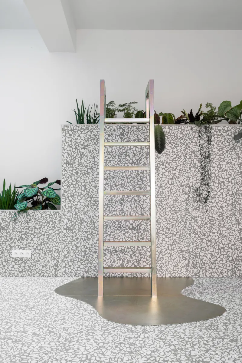 70年老破旧,改完亮三倍!极简设计也能这么有活力