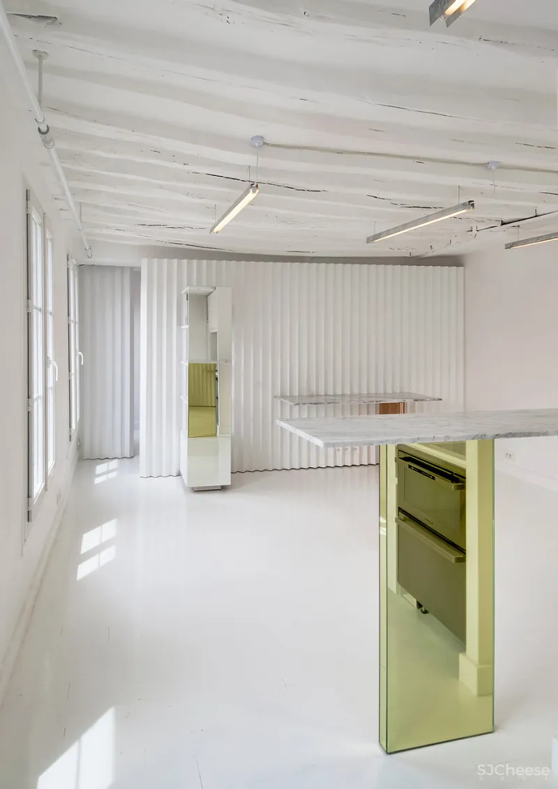 70年老破旧,改完亮三倍!极简设计也能这么有活力