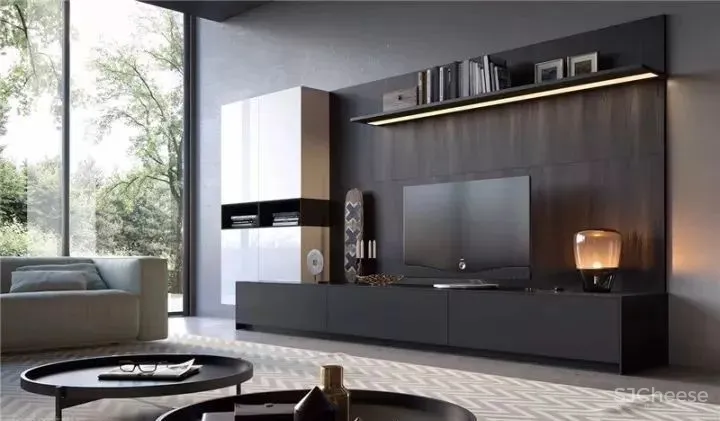 电视墙已经OUT了，现在都这么放电视！