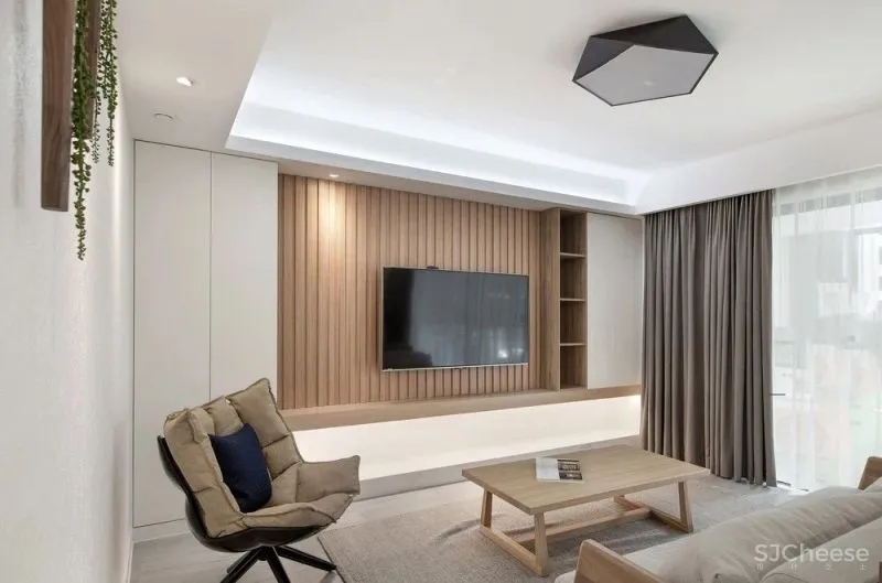 电视墙已经OUT了，现在都这么放电视！