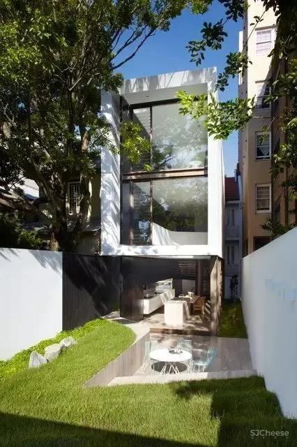 院子虽小，却可以别有温情