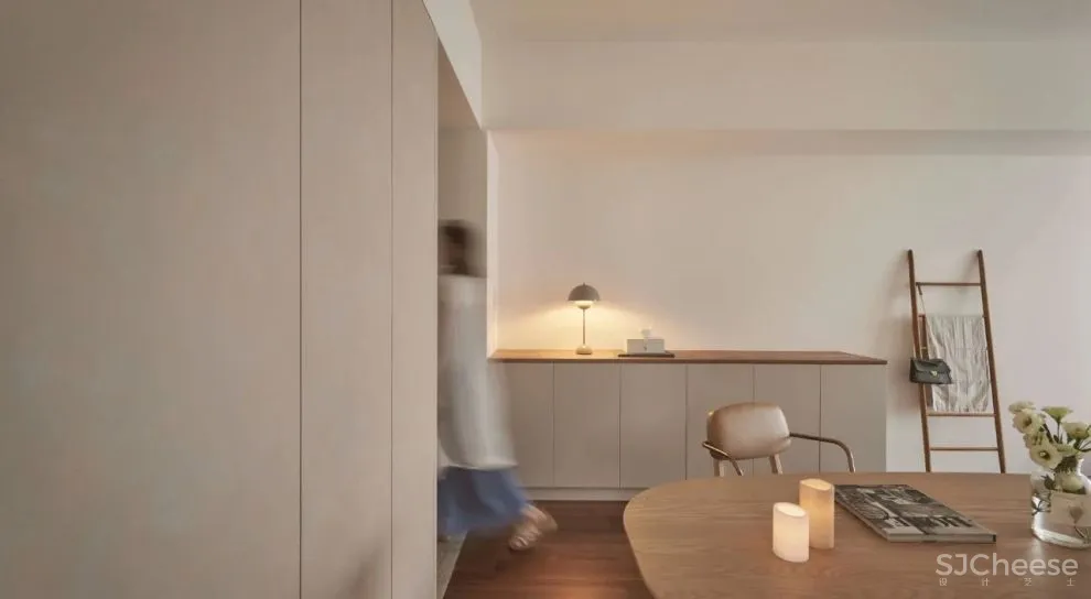 原木纯白空间感,简约轻盈的台式美宅