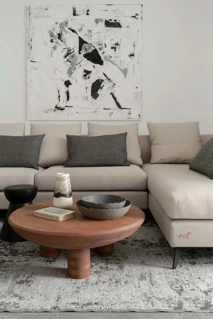 70㎡ 一居室,无主灯的客厅好看又显大!