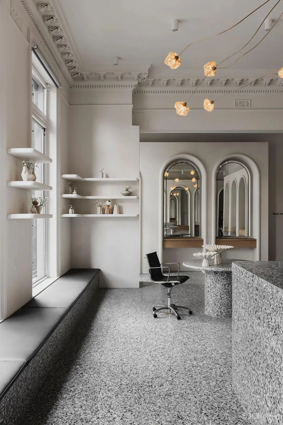 古典优雅和当代极简主义的美发沙龙,墨尔本