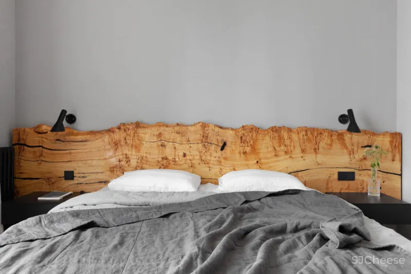 100㎡ 两室一厅，黑色墙面这样使用一点都不沉闷