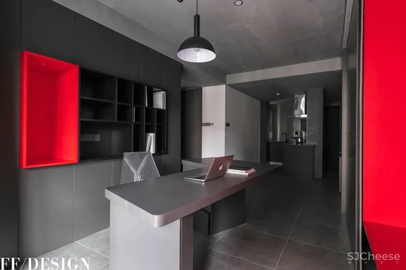 骚动的红 | 明而暖的独居空间