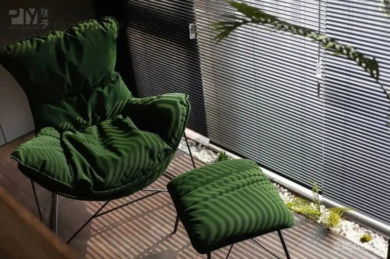 力量黑 生机绿,这个128㎡家既有蓄势的氛围,又有向上的张力! 璞予设计