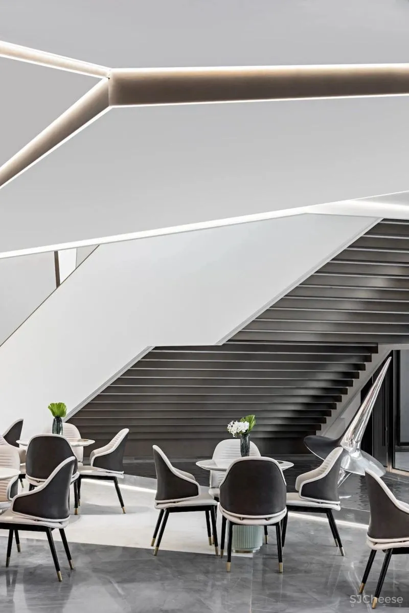 伍玛设计:点、线、面,进化中释放数字浪漫