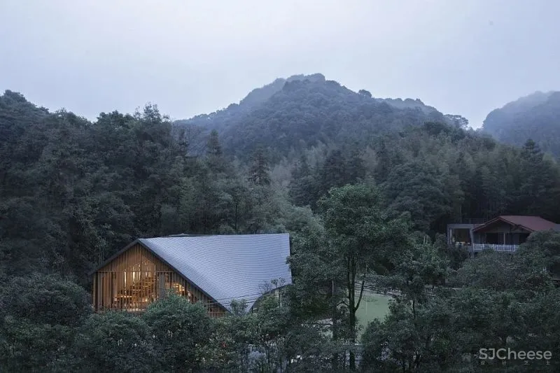 南昆秘境艺术餐厅，惠州