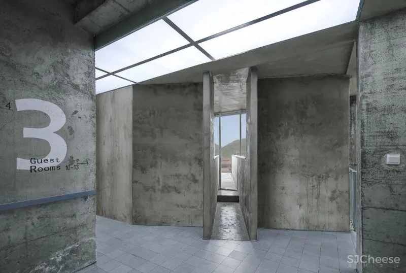 Shuang Han COLOUR Hotel丨“四季花海”,试图打破原有的循环