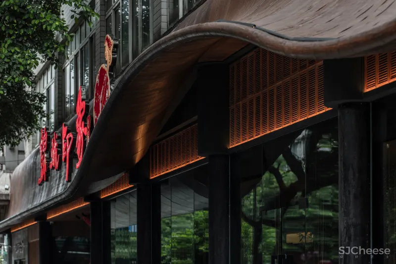 沈嘉伟 × 锦城印象 · 玉林店:陌生与熟悉之间,叙述成都情绪