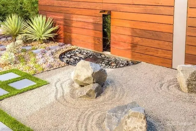 院子虽小，却可以别有温情