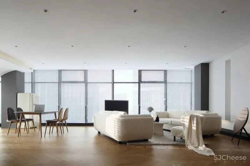 极简办公空间充满格调 尺度之下的自由