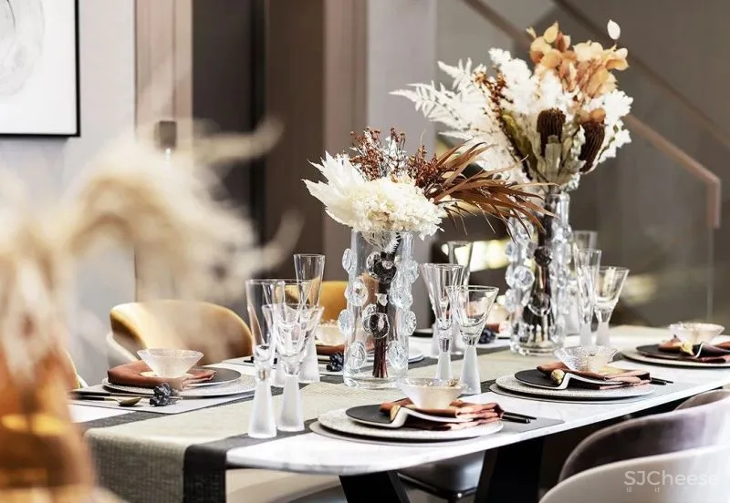 390㎡现代别墅，以自然建构艺术生活！