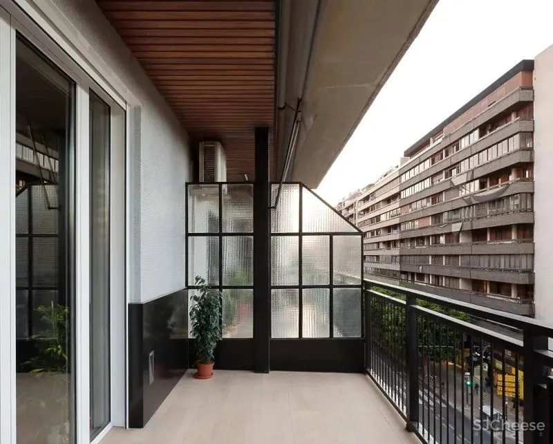 西班牙极简住宅,灯带设计,太高级了!