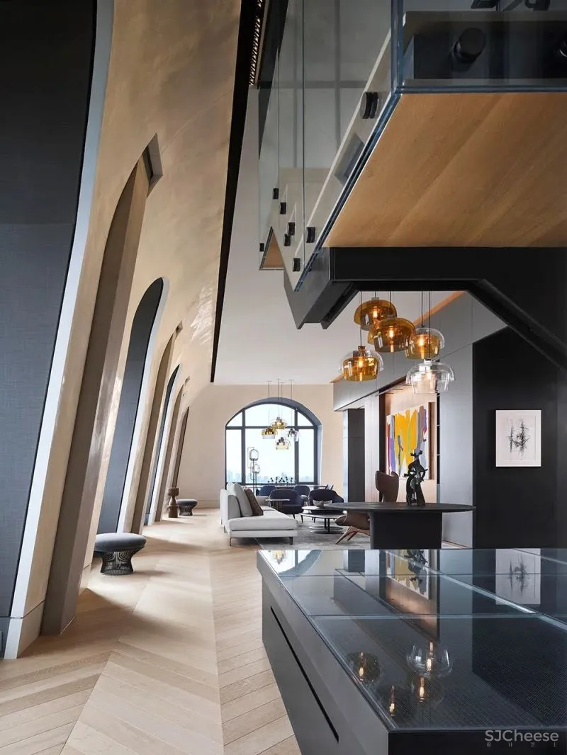 Wheeler Kearns Architects丨被艺术品包围的顶层公寓