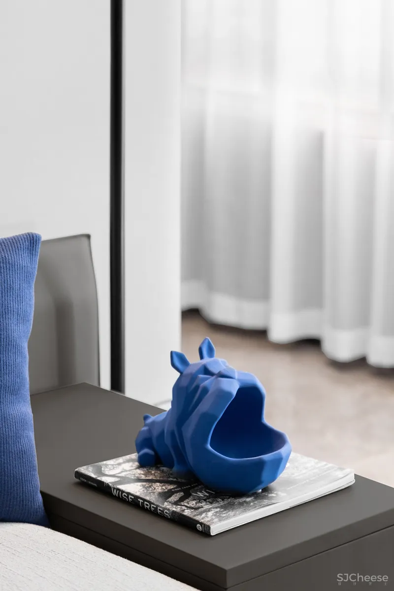 岳蒙:白 N色,简朴至极的高级!