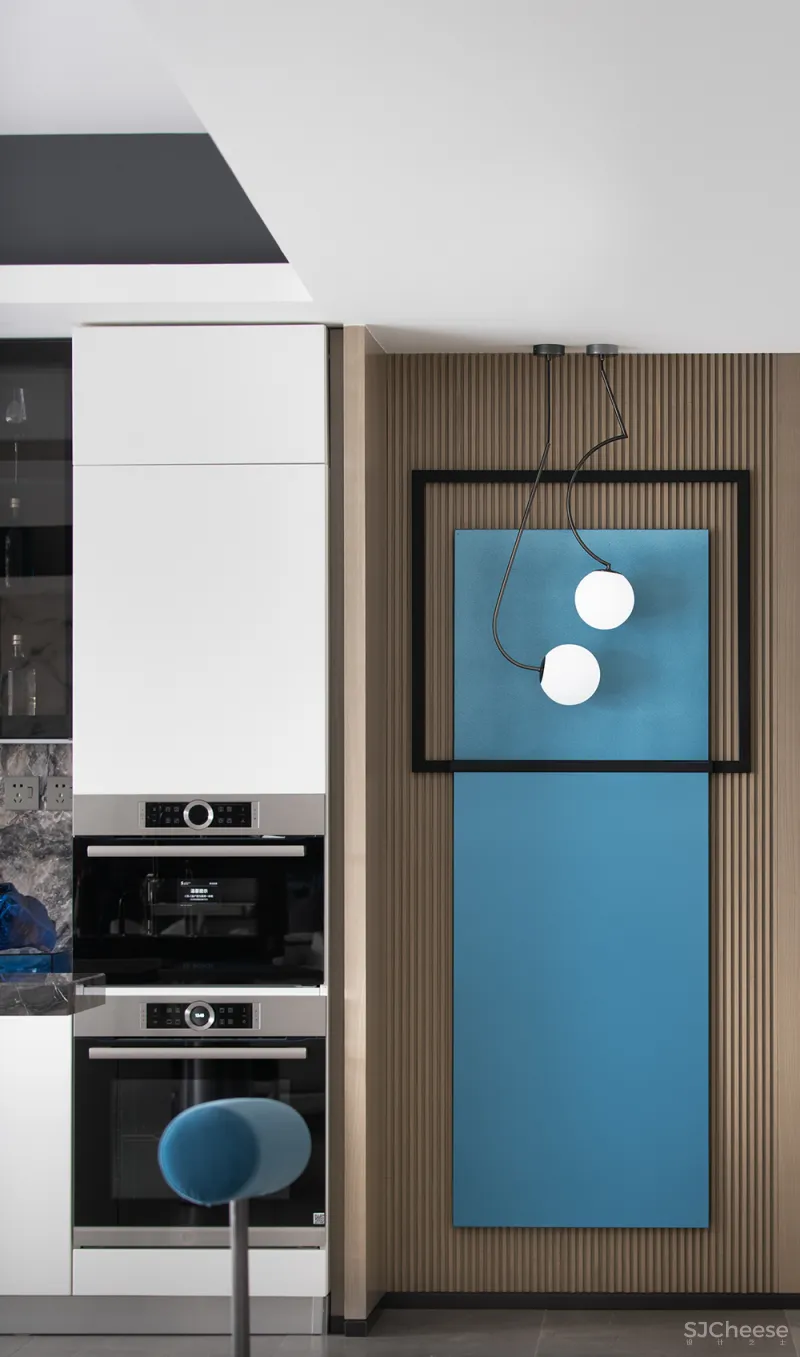 九度设计 165㎡简约大平层,撞色经典蓝,时髦又高级!