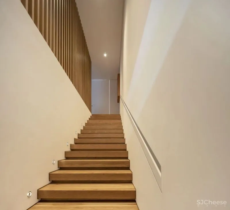 尊重自然，让建筑退让 Jacobsen