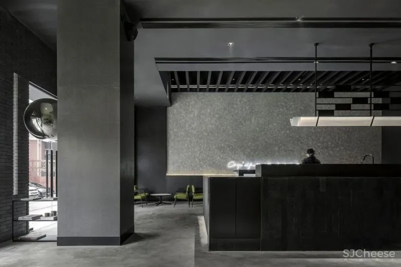 这一年 石朝思 保持自知,保持思想独立