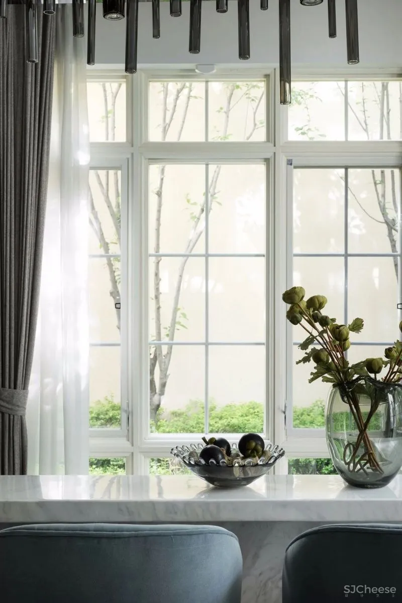 600㎡极致高级灰别墅