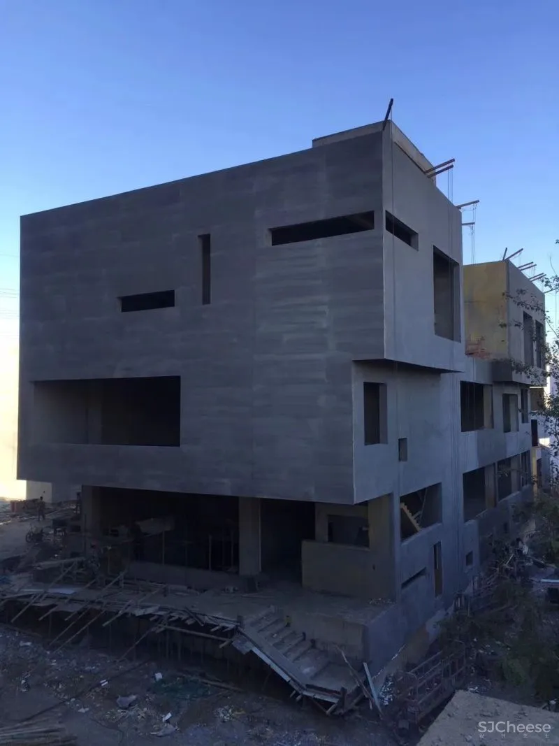 夹缝中自然生长.中国.葫芦岛德邻堂产业楼设计实践 DJ 建筑设计事务所