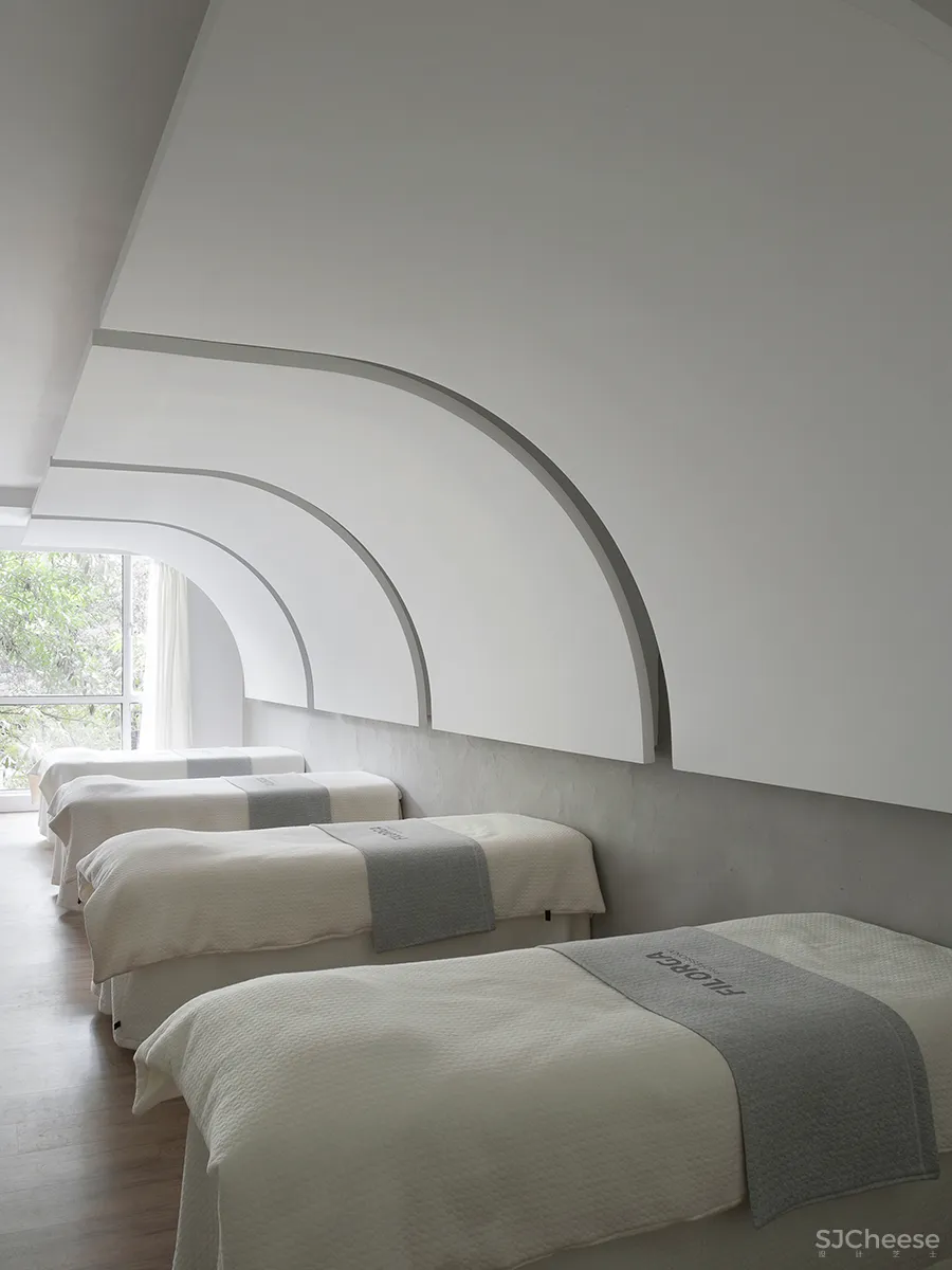 质感建筑设计 • B-M美颜社|营造山丘意境融入街区的美容空间