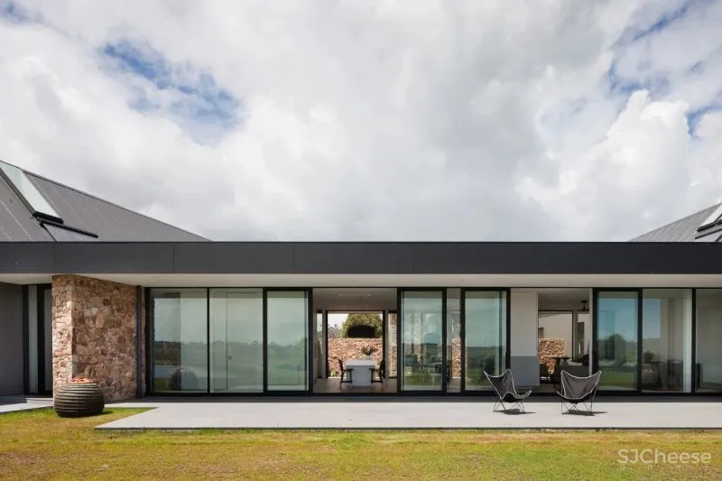 质朴自然的实用主义 Rachcoff Vella新作