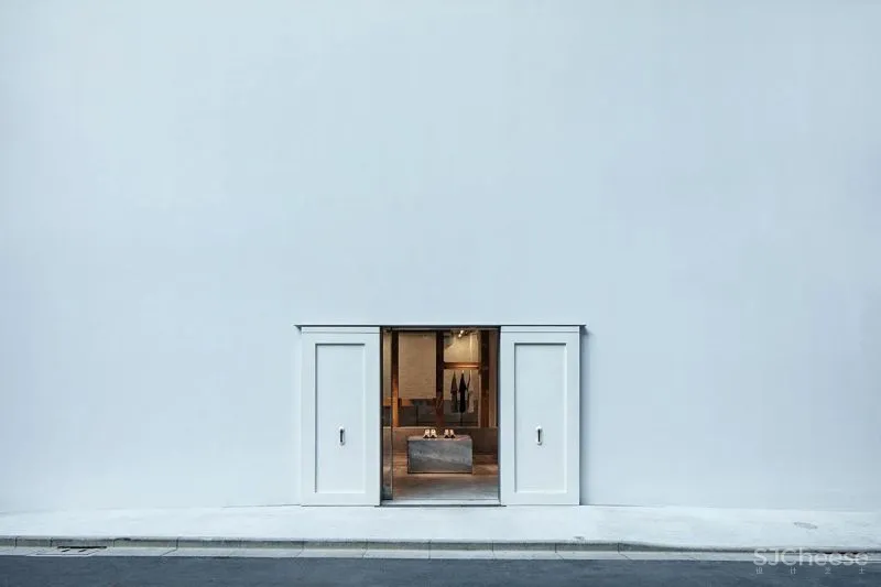 叫板星巴克!日本“网红”设计师,把老厂房改造成咖啡馆,价值47亿,吸引千万人打卡!