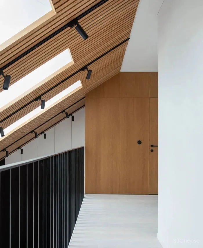 曾经劣势明显的斜顶小屋,摇身变为了时髦与舒适兼得的梦想宅