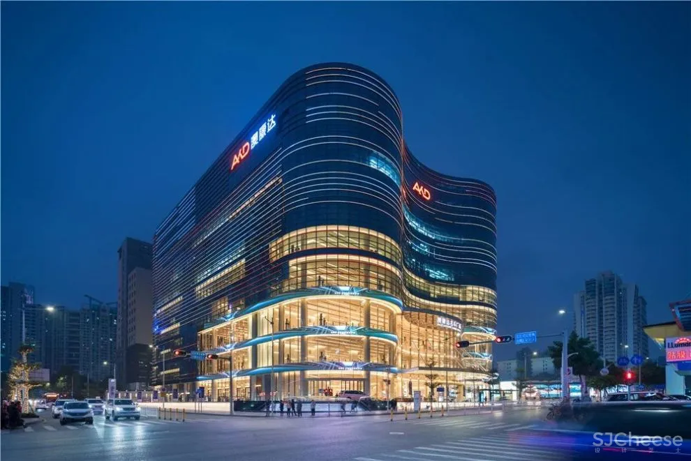 深圳最高全复式住宅楼,4个样板房公开,还有二手豪车店拿下吉尼斯记录!