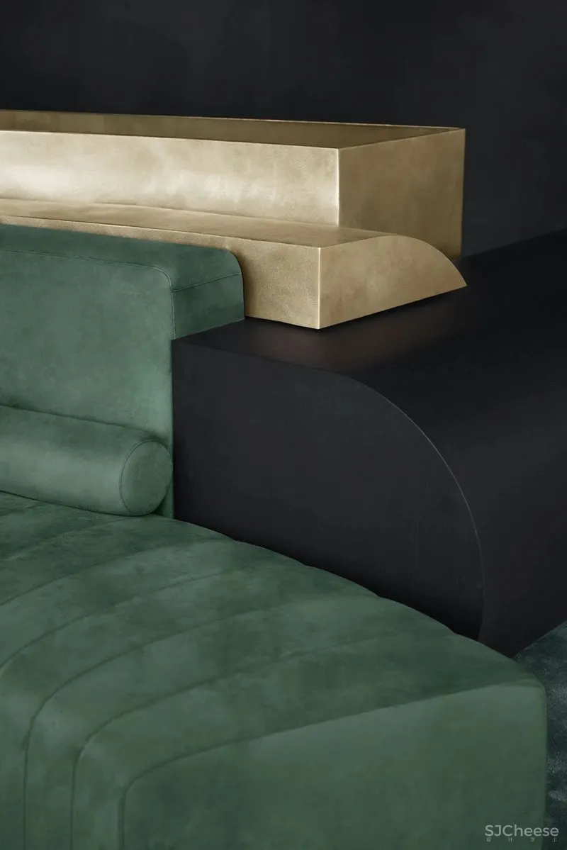 关联以空间的「解构性」和「抽象性」 构序「超现实的界面」