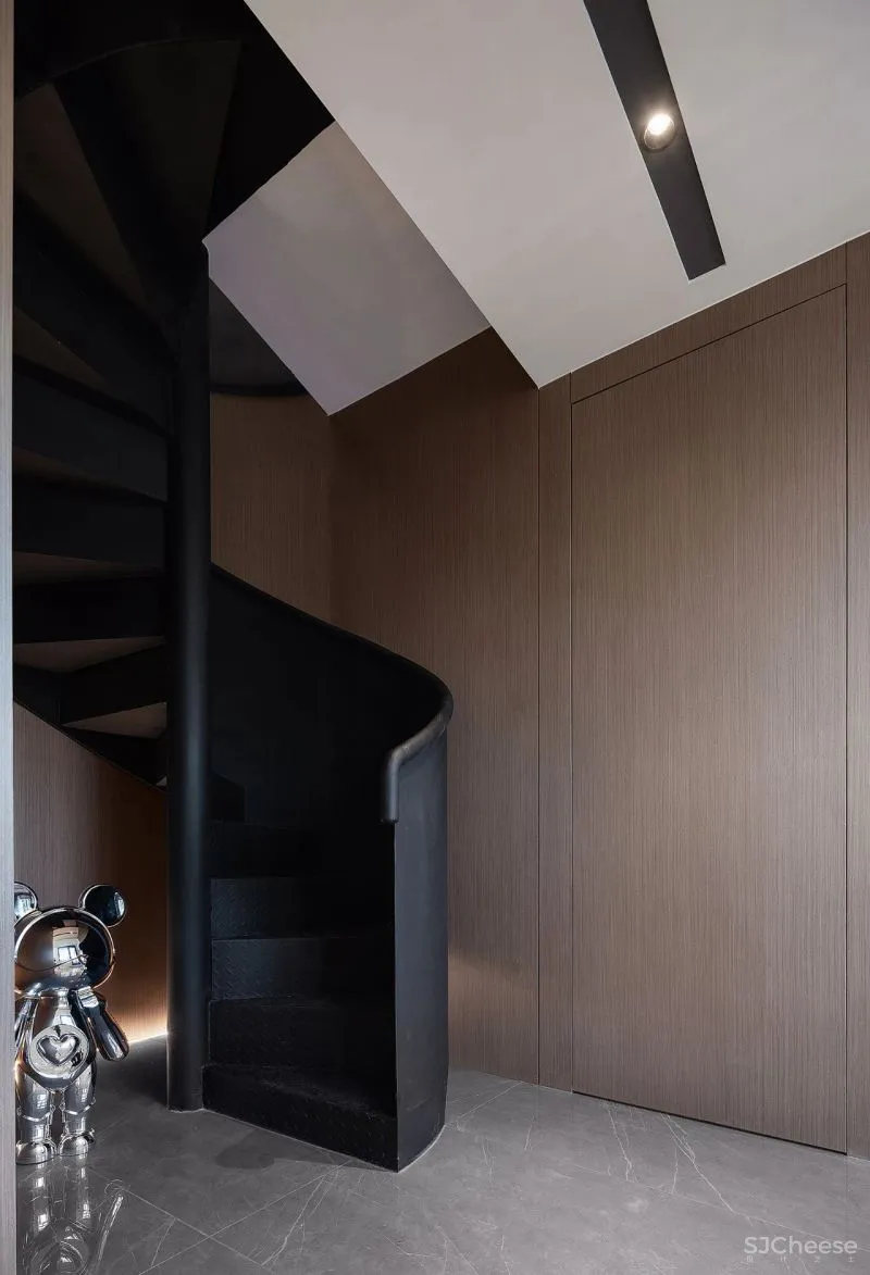 260㎡顶层复式,越简约的才越有格调!