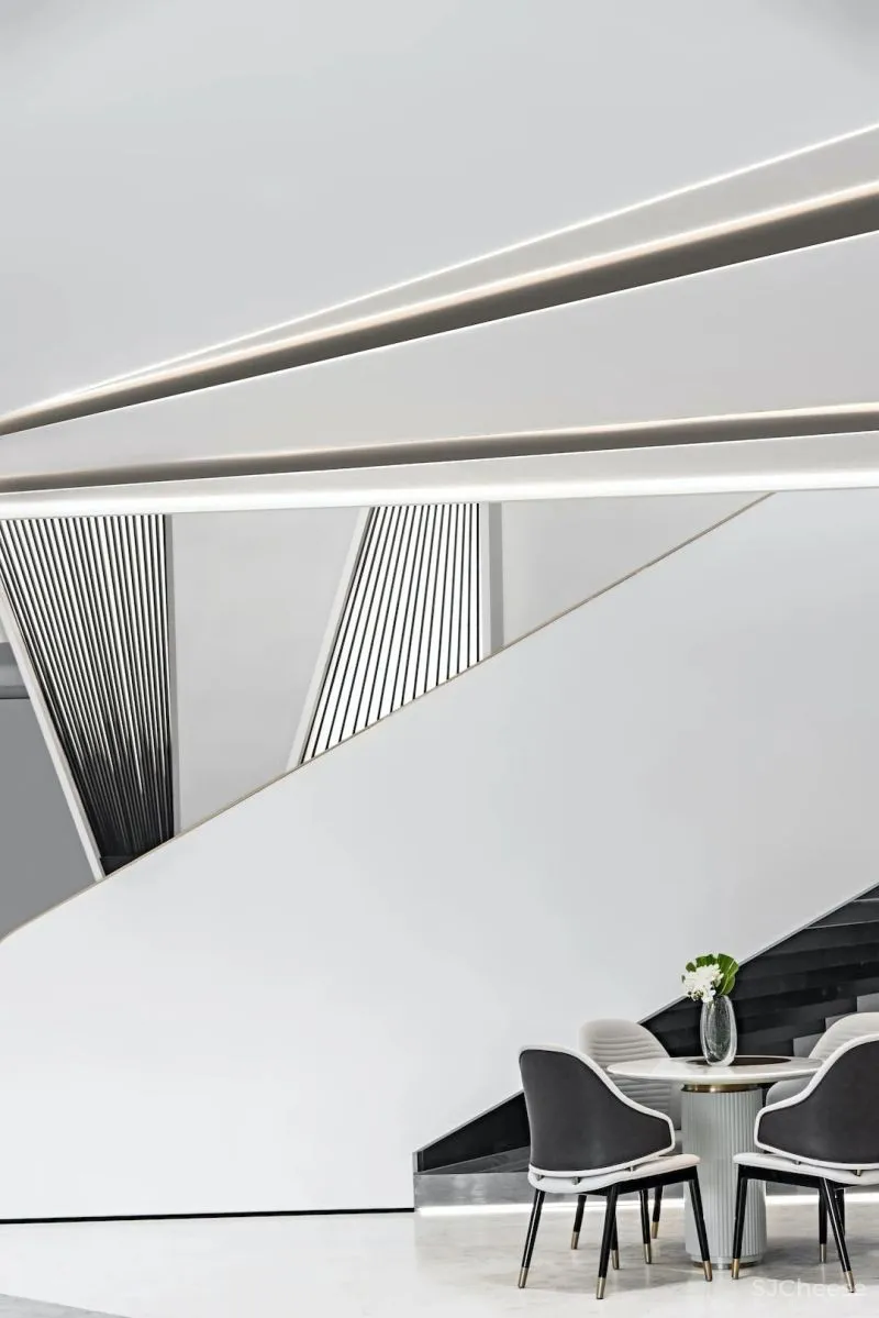 伍玛设计:点、线、面,进化中释放数字浪漫