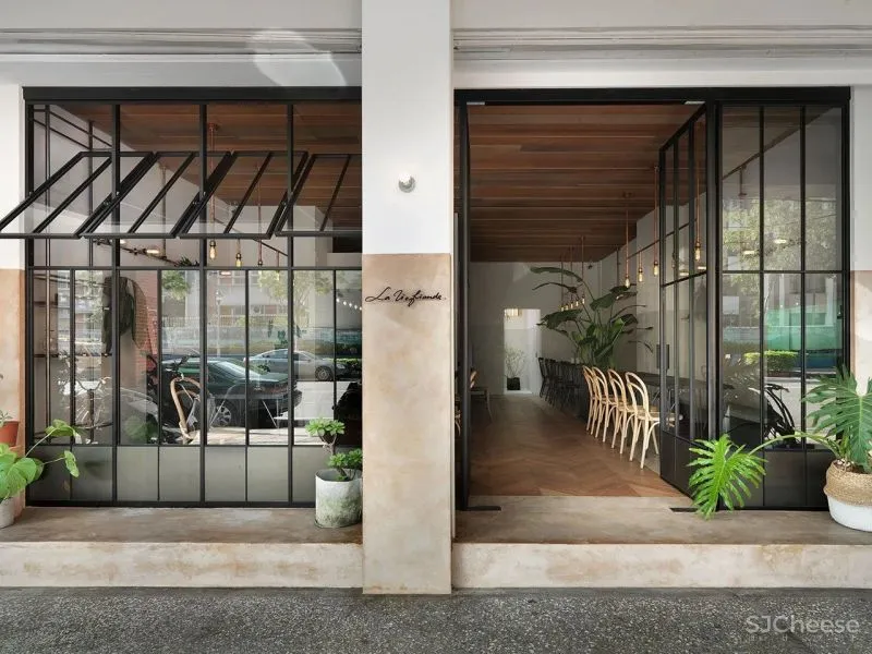 工业简洁的精品烘焙店,台北