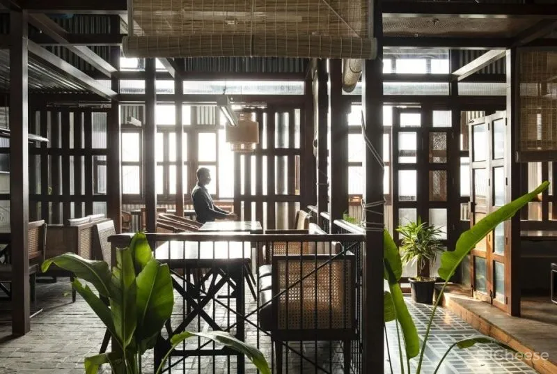 印度首家应对疫情的餐厅出现！乡村但实用，网友：“连魔幻的邻国都不敢草率了！”