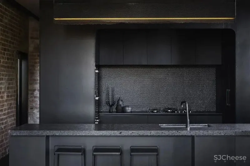 帅气迷人的工业风，酷极了 Splinter Society