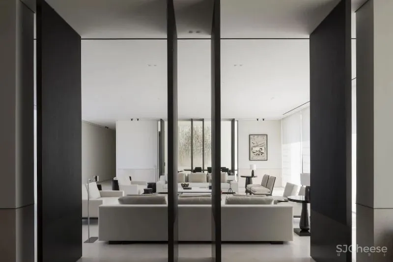 迪拜也有简约风大宅,简奢才是真格调!