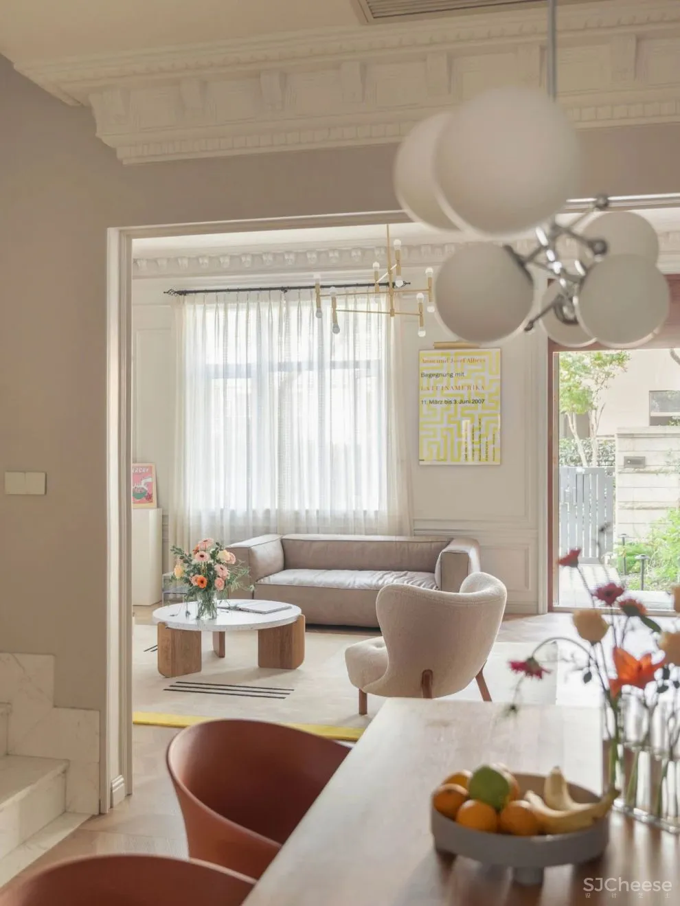 奶油白 焦糖棕，诠释优雅浪漫的法式风情｜双宝设计