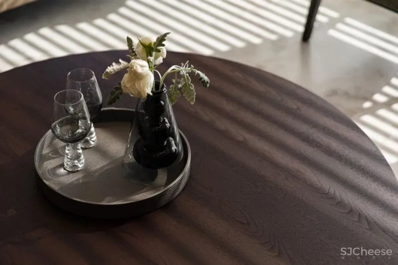 本森设计新作-《信》一个有着虔诚信仰的家