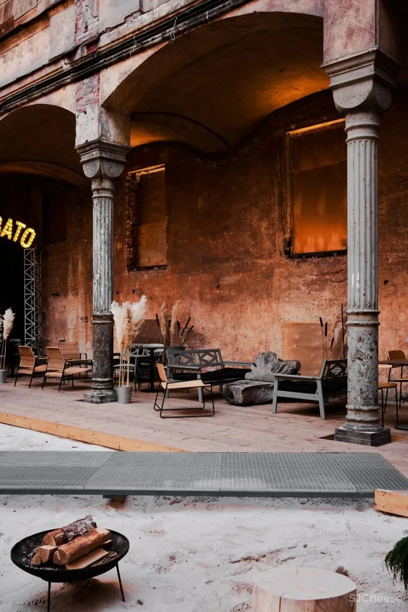 DA bureau丨圣彼得堡从“废墟”中生长出的建筑庭院