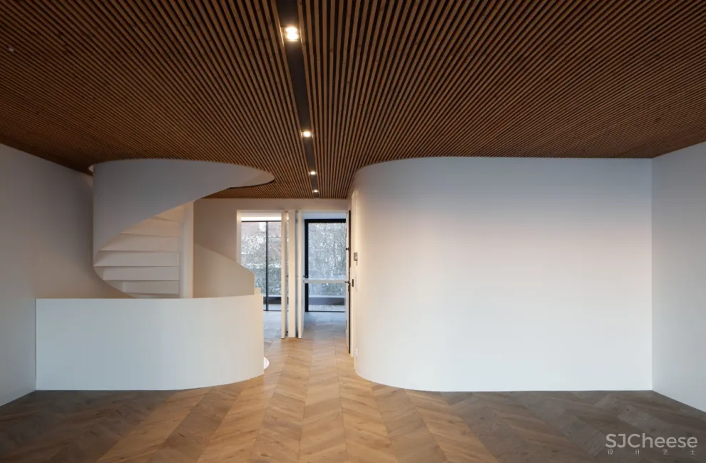 外墙个性内装简单的精装公寓，简约自然才是未来趋势