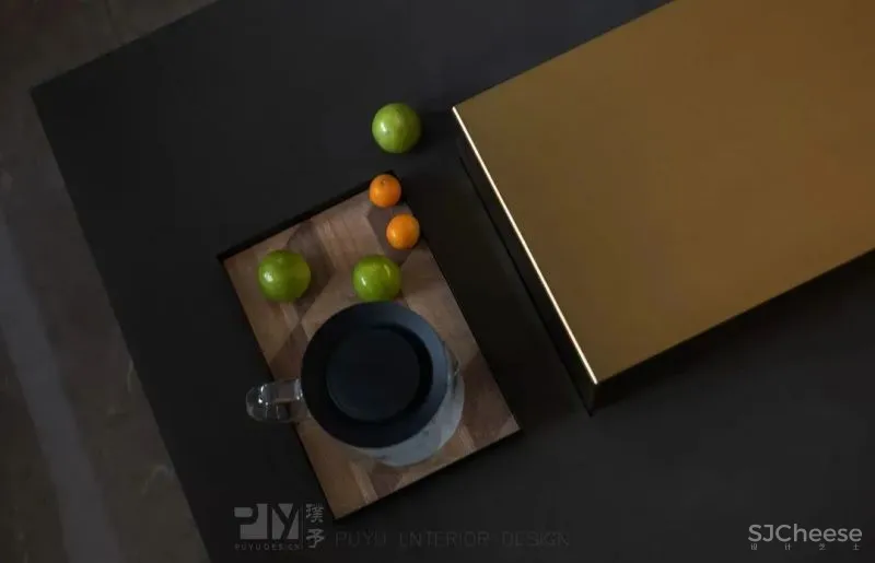 力量黑 生机绿,这个128㎡家既有蓄势的氛围,又有向上的张力! 璞予设计