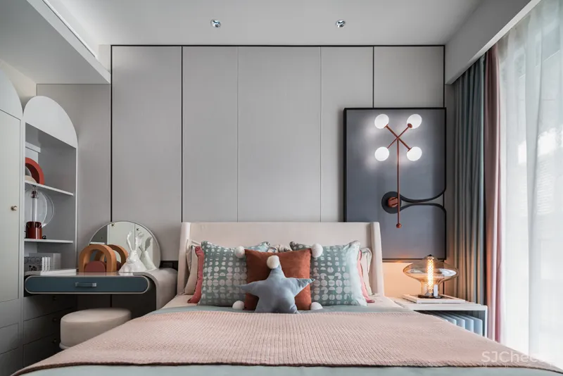 九度设计 165㎡简约大平层,撞色经典蓝,时髦又高级!