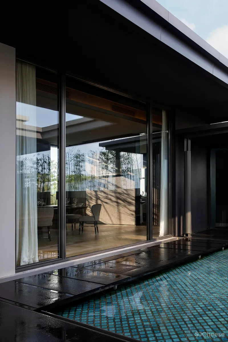 屋顶上的庭院，天空下的小雅 大相设计