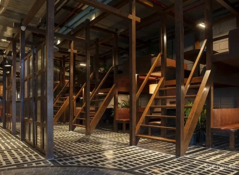 印度首家应对疫情的餐厅出现！乡村但实用，网友：“连魔幻的邻国都不敢草率了！”