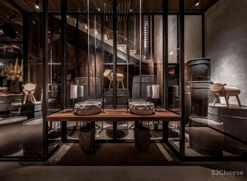 两个国外特色主题餐厅设计:风情不俗