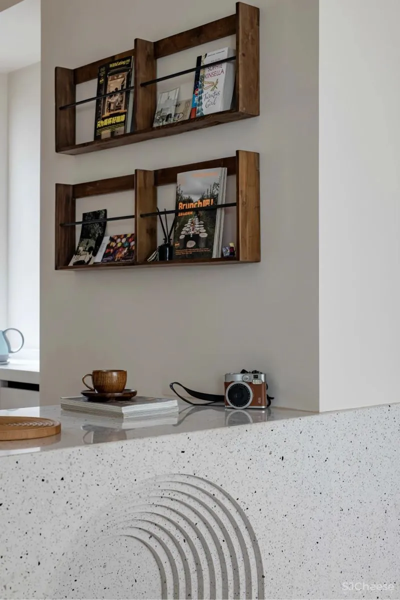 “书迷”教师夫妻的复古家,客厅卧室打通,餐厅放阳台,90㎡显大3倍!美呆!