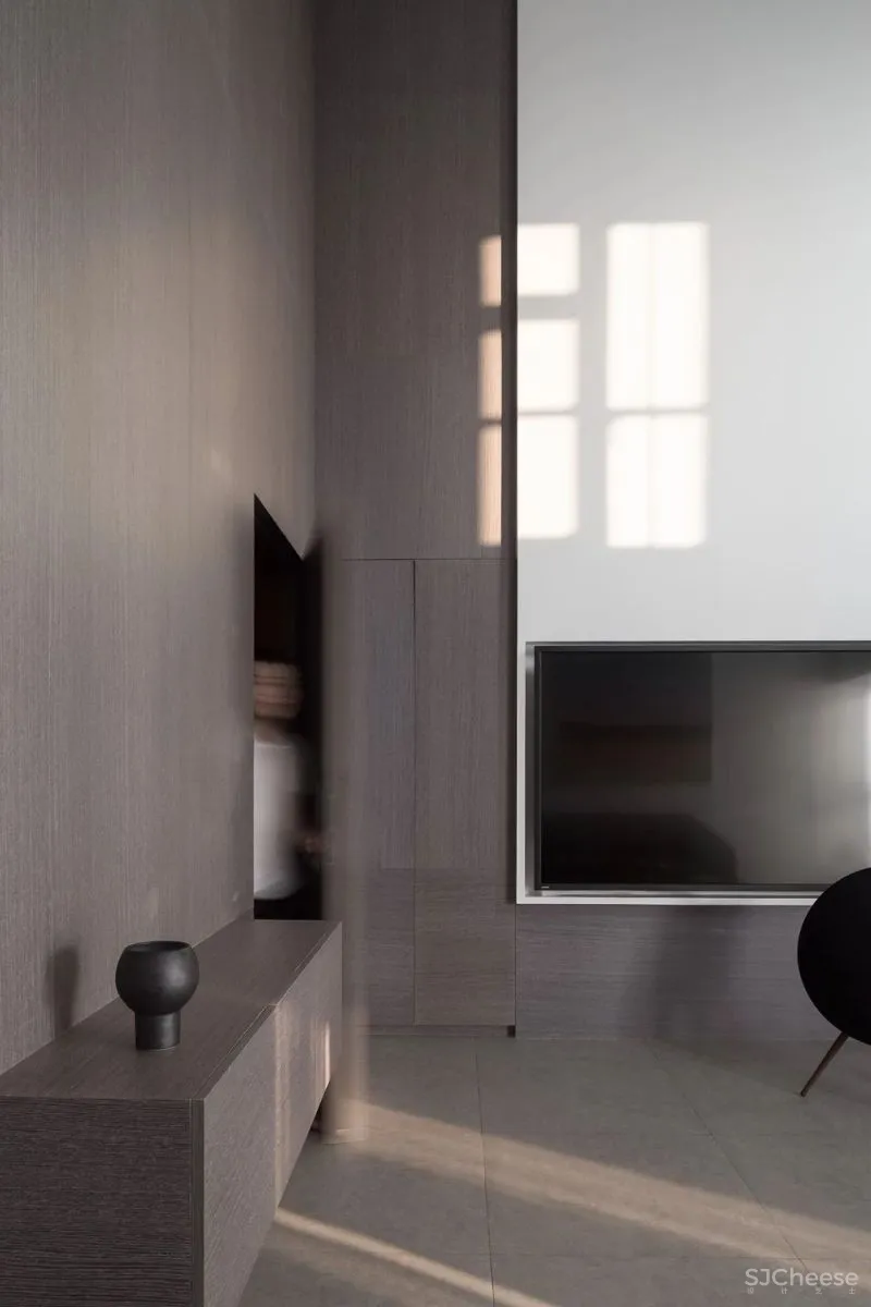 极简私宅，细节与实用性兼备